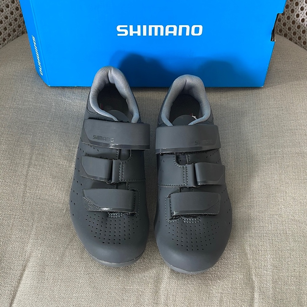 New with Box Shimano SPDL Shoes